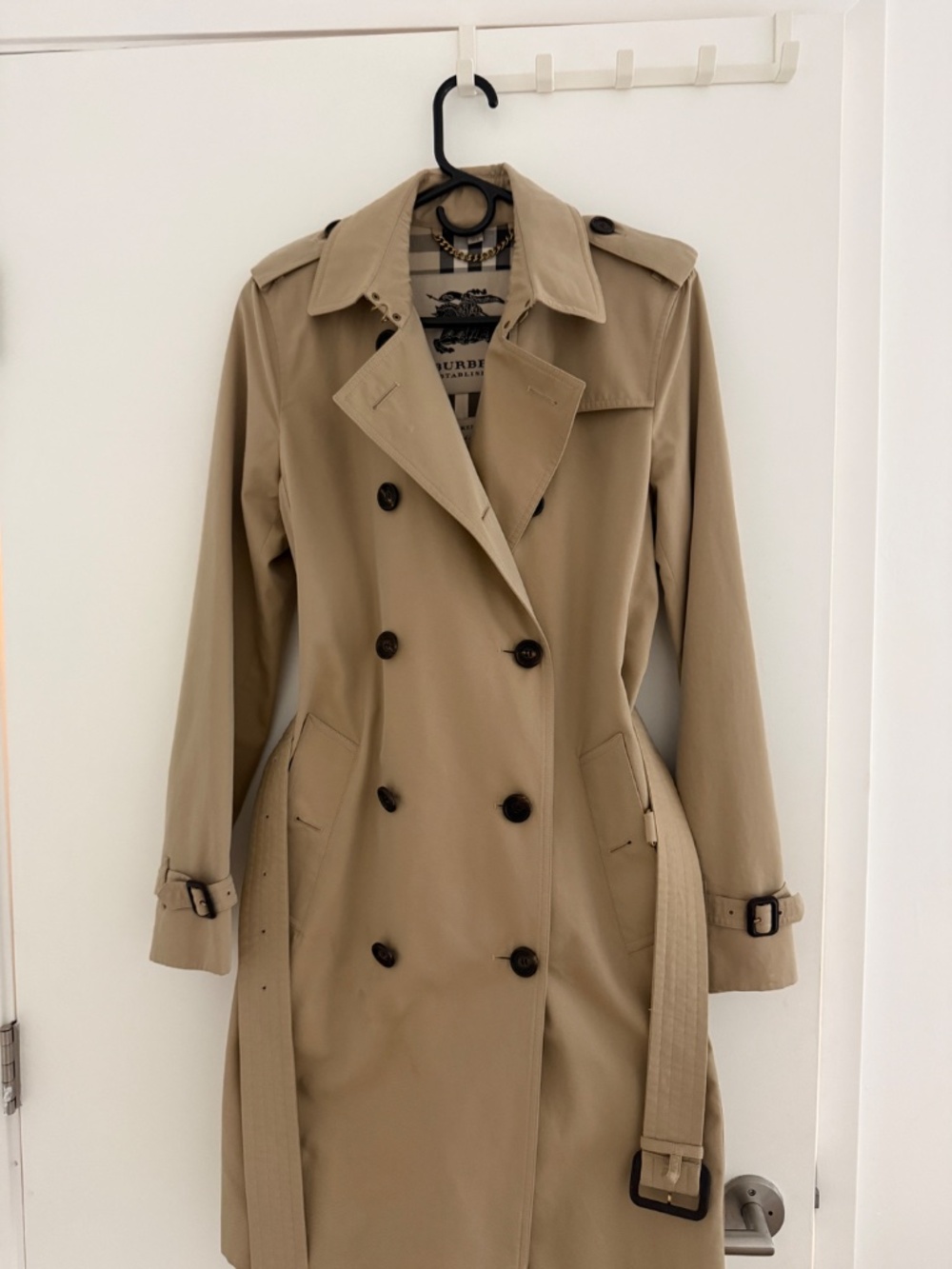Unworn Burberry The Kensington Long Heritage ClassicTrench Coat Honey Beige US 8 - Picture 2 of 10